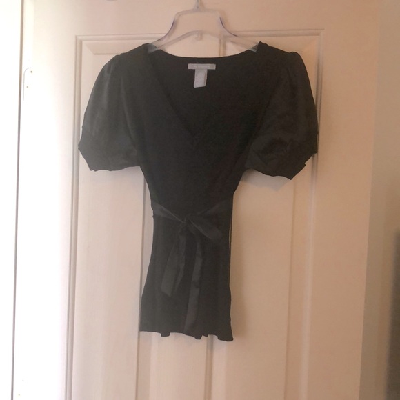 Black knit top with satin accent size medium - Picture 1 of 4